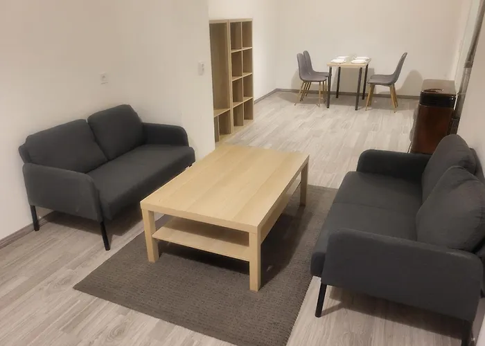 Sleepover Center *