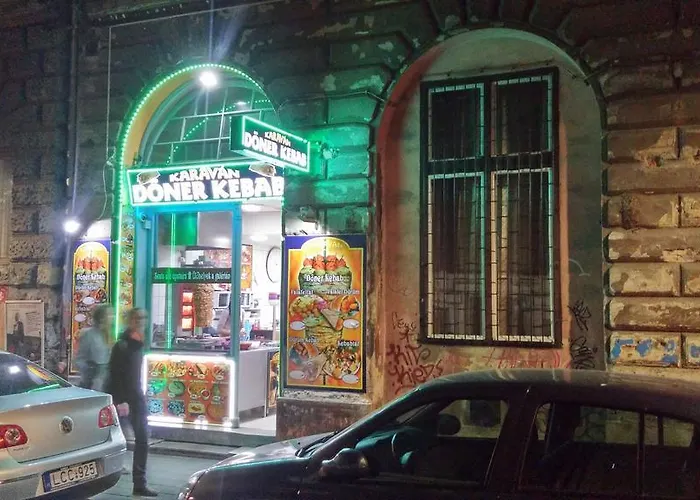 Sleepover Center * Budapesta