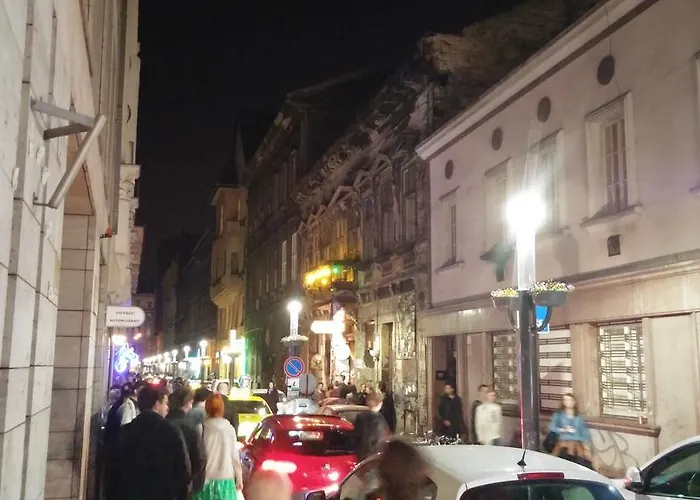 Apartament Sleepover Center